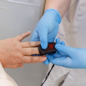 Что такое сатурация и зачем ее измерять: объясняет врач