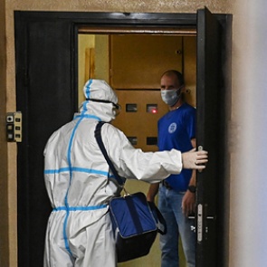 Иммунолог назвал почти незаметные симптомы коронавируса