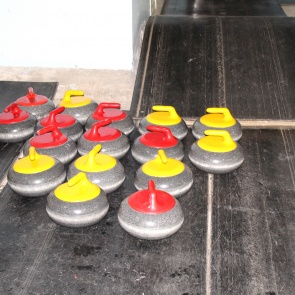 В спорткомплекс «Олимп» появилось специализированное место для занятия кёрлингом