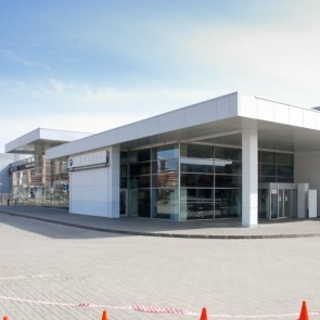 Долларовая лихорадка: как 2020 год переформатировал автомобильный рынок России