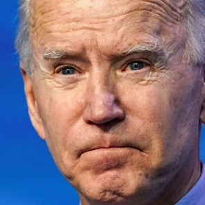 Байден обвинил Трампа в подстрекательстве напавших на Капитолий американцев