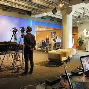 В Латвии призвали бойкотировать отключившего российские телеканалы оператора