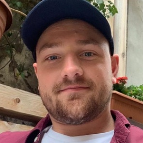 Боль в спине у мужчины оказалась симптомом смертельной болезни