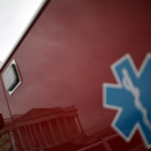 Инфекционист назвал влияющий на эффективность вакцин от COVID-19 фактор