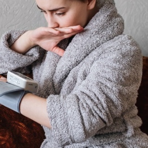 Боль, которой быть не может: что такое психосоматика и как ее лечат