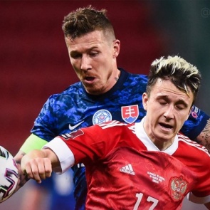 Сборная России по футболу проиграла словакам на отборочном турнире ЧМ-2022