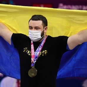 Украинский тяжелоатлет выиграл чемпионат Европы и написал о «сгоревшей Москве»