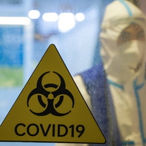 Ученые назвали причину повторного заражения коронавирусом