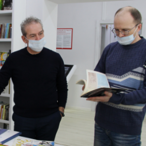 Ачинскую модельную библиотеку посетил руководитель культурного общества «Sibita» Фердинандо Бустелли