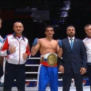 Ачинский спортсмен Александр Одинокий в очередной раз подтвердил титул чемпиона России по кикбоксингу