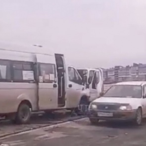 Маршрутка № 130 Красноярск — Сосновоборск столкнулась с грузовиком. Девять человек госпитализированы