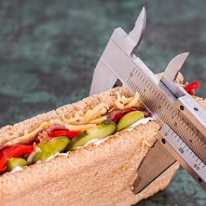 Диетолог раскрыл основные ошибки при похудении