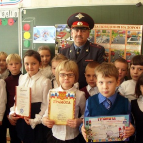 Аттестат с правами. Глава ГИБДД выступил за возвращение уроков вождения в школьную программу