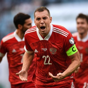 Два россиянина вошли в топ-100 лучших футболистов группового этапа Евро