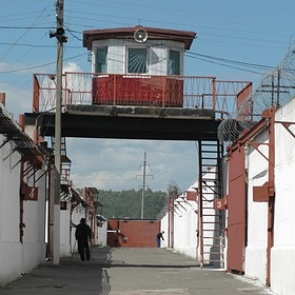 В России две осужденные умерли в канализационном колодце