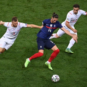 Франция проиграла в серии пенальти Швейцарии и вылетела с Евро