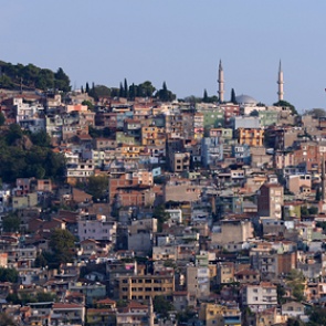 Автомобиль насмерть сбил россиянку в Турции