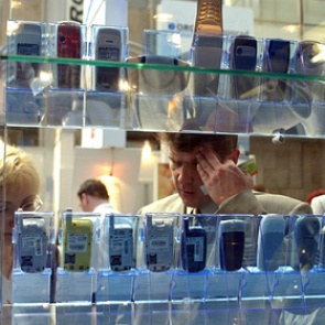 Россияне начали скупать кнопочные телефоны