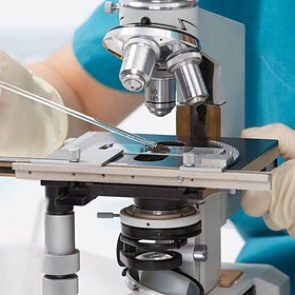 Врач назвала сухость и покраснение кожи сигналом серьезных заболеваний