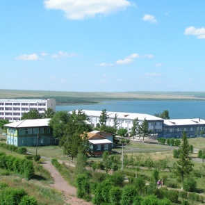 В Хакасии из-за коронавируса запретили непривитым туристам отдыхать на курортах