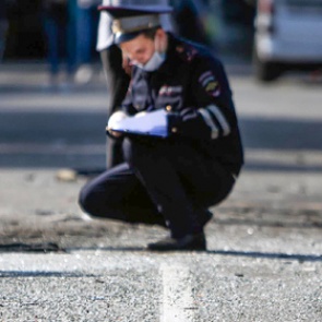 Российский водитель сбил ребенка и потребовал с него деньги