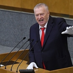 Жириновский призвал изменить политику России в отношении Белоруссии и Украины