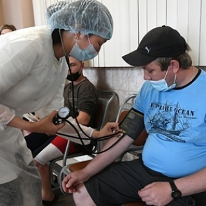 Врач назвала способы снизить давление без лекарств