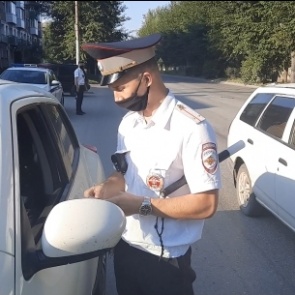 Дорожные полицейские в Ачинске призвали водителей соблюдать правила проезда перекрестков