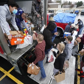 Коронавирус загнал миллионы людей за черту бедности
