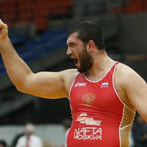 Олимпийского чемпиона по вольной борьбе из России дисквалифицировали за допинг