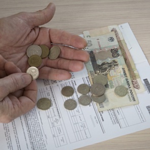 Правительство поручило усилить адресную поддержку россиян по оплате ЖКУ