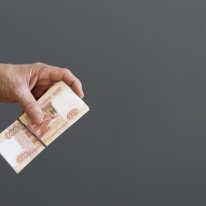 Банкам запретят навязывать россиянам страховки при выдаче кредитов