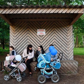 Власти России добавили более 30 миллиардов рублей на выплаты на детей