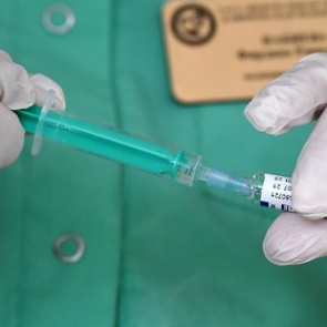 Доктор Мясников дал россиянам советы по вакцинации от коронавируса