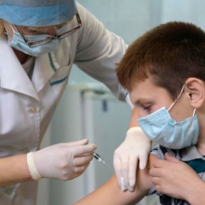 Гинцбург рассказал о детской вакцине от коронавируса