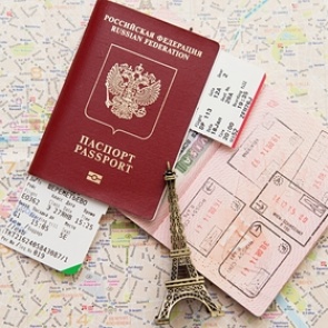 В Госдуме предложили лишать загранпаспорта только в одном случае