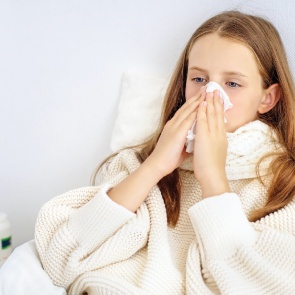 «Взрослые болеют чаще»: недельный эпидпорог по ОРВИ в Красноярском крае превышен почти на 54 %