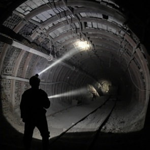 На шахте в Свердловской области произошел горный удар