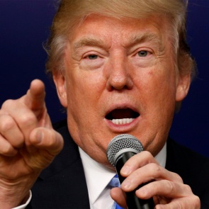 Трамп потребовал от Китая компенсаций за ущерб от пандемии COVID-19