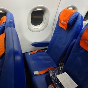 Туристам назвали запрещенные к перевозке в ручной клади рождественские товары