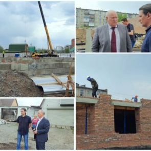 Исполняющий полномочия Главы города Сергей Мачехин провёл выездное совещание на площадке строительства двух жилых домов в Юго-Восточном микрорайоне