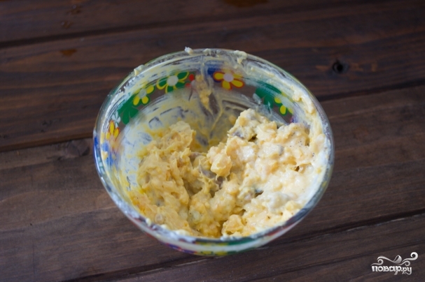 Яйца, фаршированные сельдью