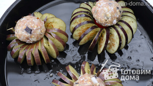 Баклажаны "Серпантин" с мясными тефтельками из фарша