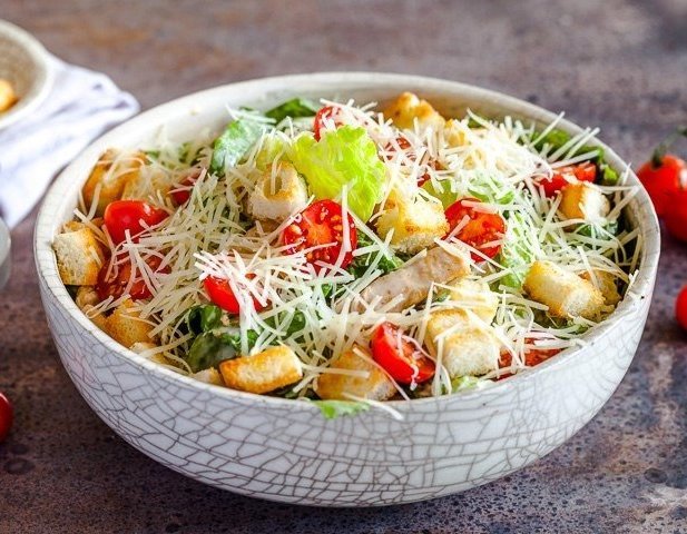 Салат "Цезарь" с курицей