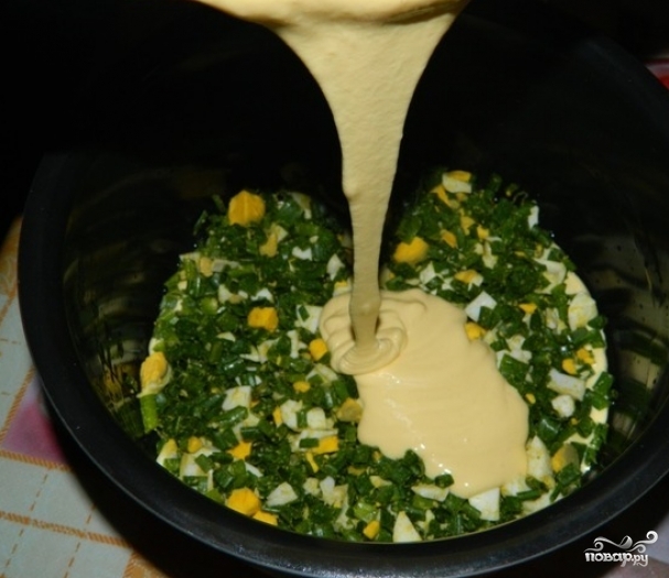 Пирог с зеленым луком на кефире